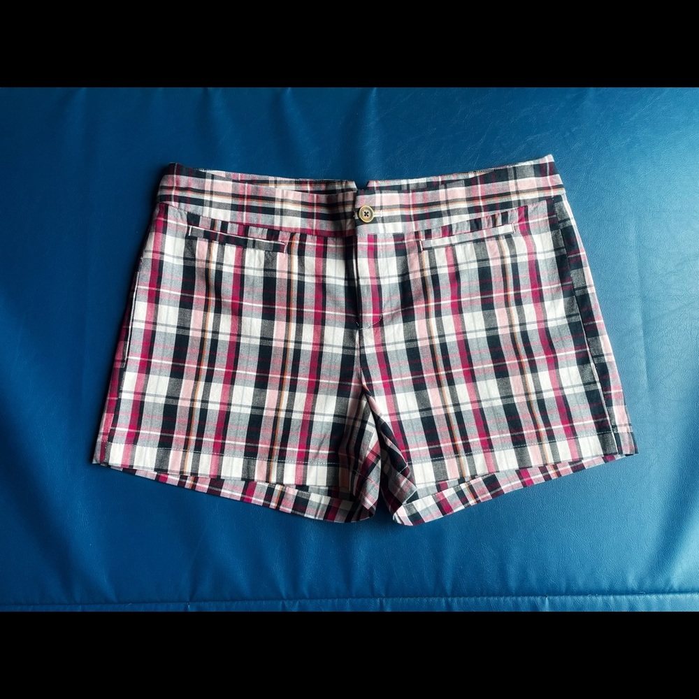 Women’s banana republic plaid shorts size 14